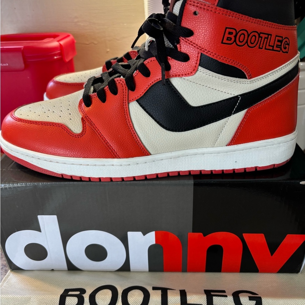DONNY Bootleg Red and Black High-Top Sneakers.